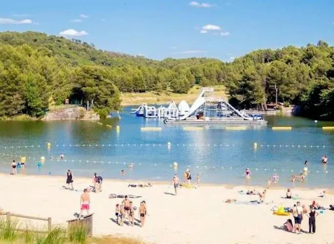 Le De Simon Au Pied De La Cité Carcasona
