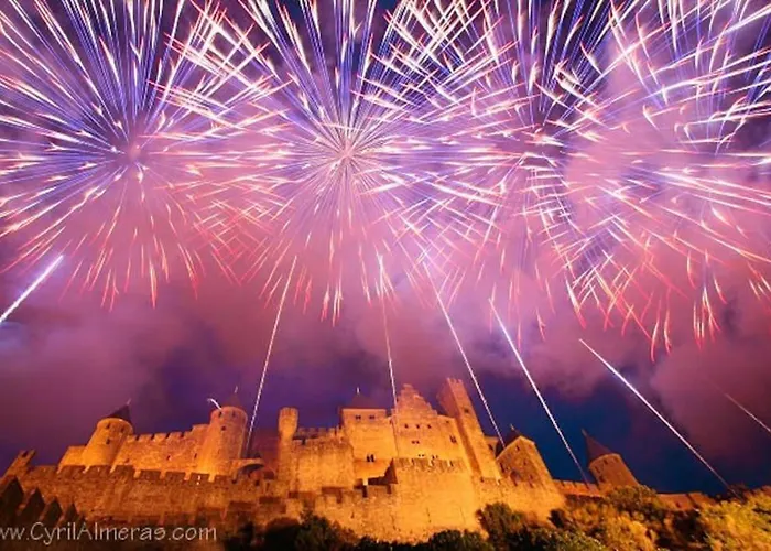 Le De Simon Au Pied De La Cité *