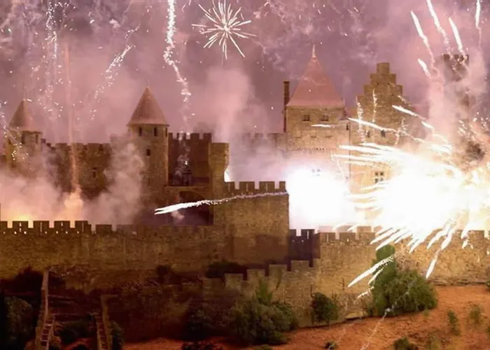 Le De Simon Au Pied De La Cité *